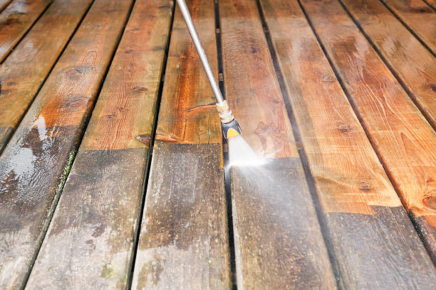 Best Sidewalk Pressure Washing  in Redmond, OR